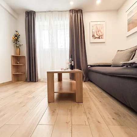 West Coast Modern By Marjan Appartement *