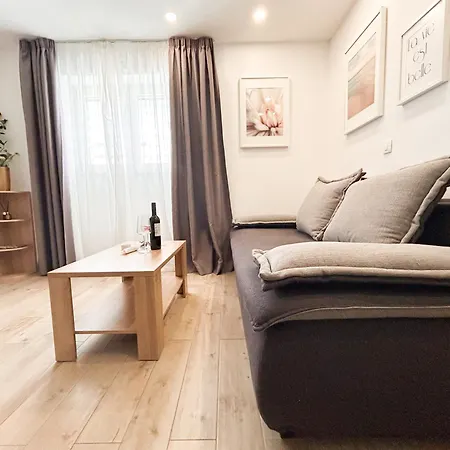 Apartman West Coast Modern By Marjan