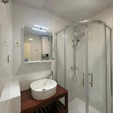 Wonderful Near Center And Sea Apartment *