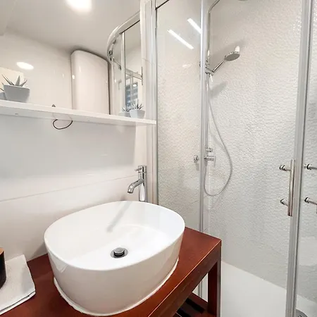 شقة West Coast Modern By Marjan سبليت